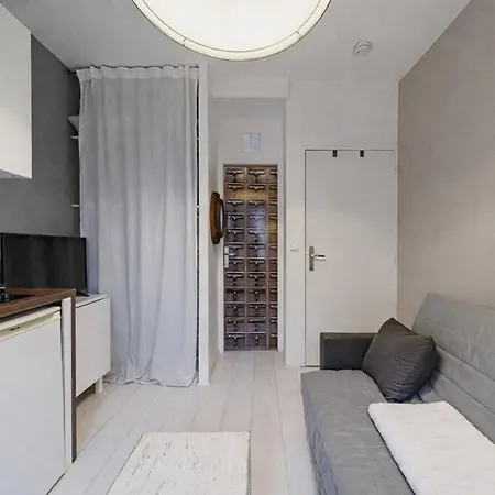 Apartment Cozy For 2 People 8 *